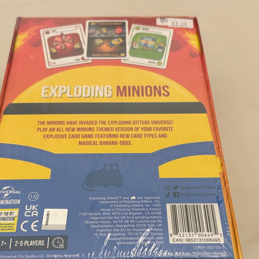 Exploding Minions Card Game - Picture 2 of 3